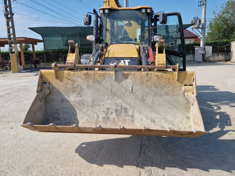 Tractor 2018 CATERPILLAR  428 F2