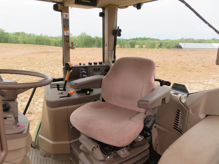 TRACTOR 2014 JOHN DEERE 6125M MFWD