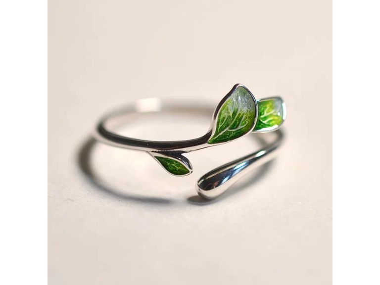 Sterling Silver Leaf Ring